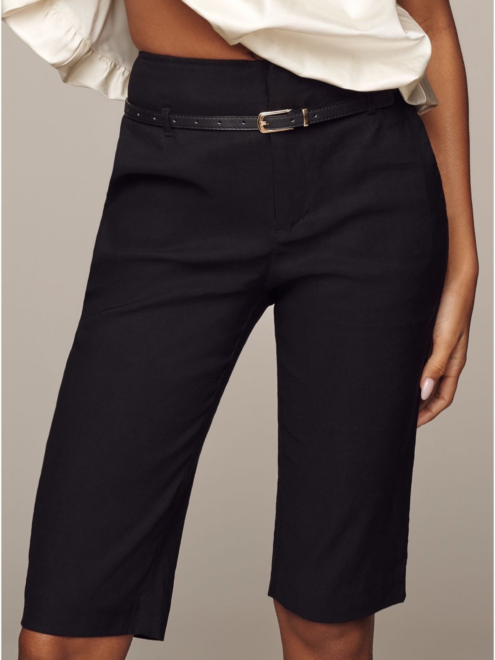 Anthropologie Black Tailored Bermuda shorts with Slim Belt